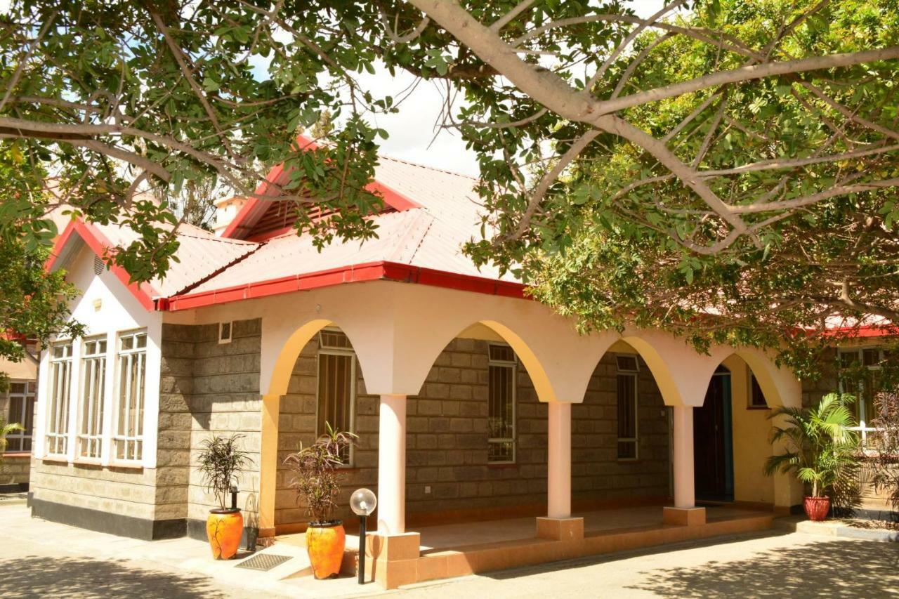 Tommy'S Airport Lounge Syokimau Exterior foto